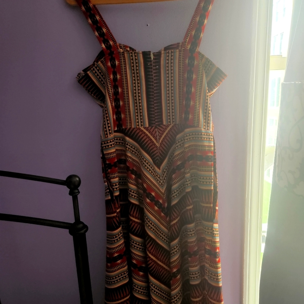 Dress - Picture 3 of 8
